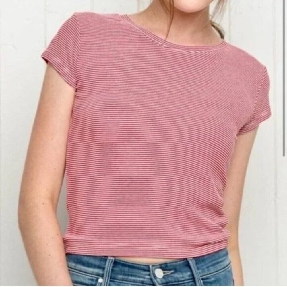 Brandy Melville Red and White Striped Cropped Stretchy Baby Tee One Size Fit All